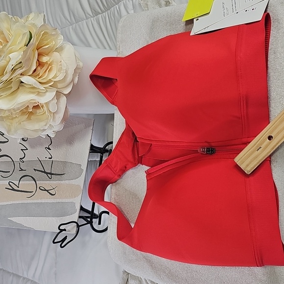 All in Motion Sports Bra Activewear - Picture 7 of 13